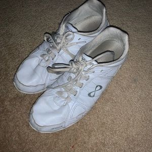 Nfinity rival cheer shoes